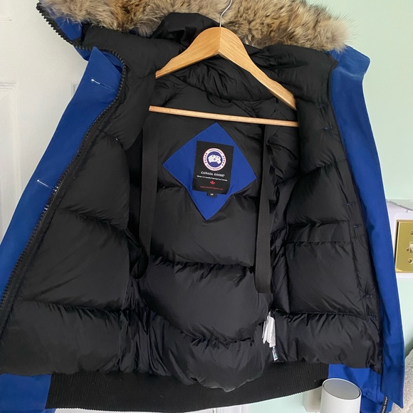 Canada Goose Chilliwack Bomber Size Small - Picture 3 of 9